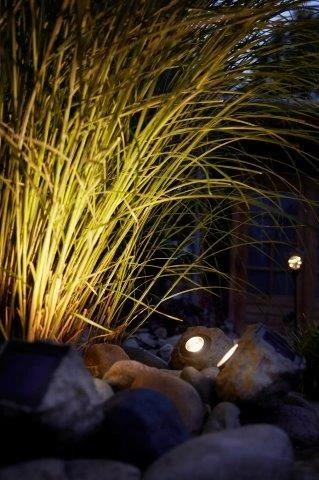 LuxForm Hybride Solar Rotslamp Nebraska 15-30 Lumen 5 LuxForm Hybride Solar Rotslamp Nebraska 15-30 Lumen - Afbeelding 3