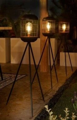 LuxForm Solar Lighthouse Tripod -Tuingereedschap Verkoop image 1795