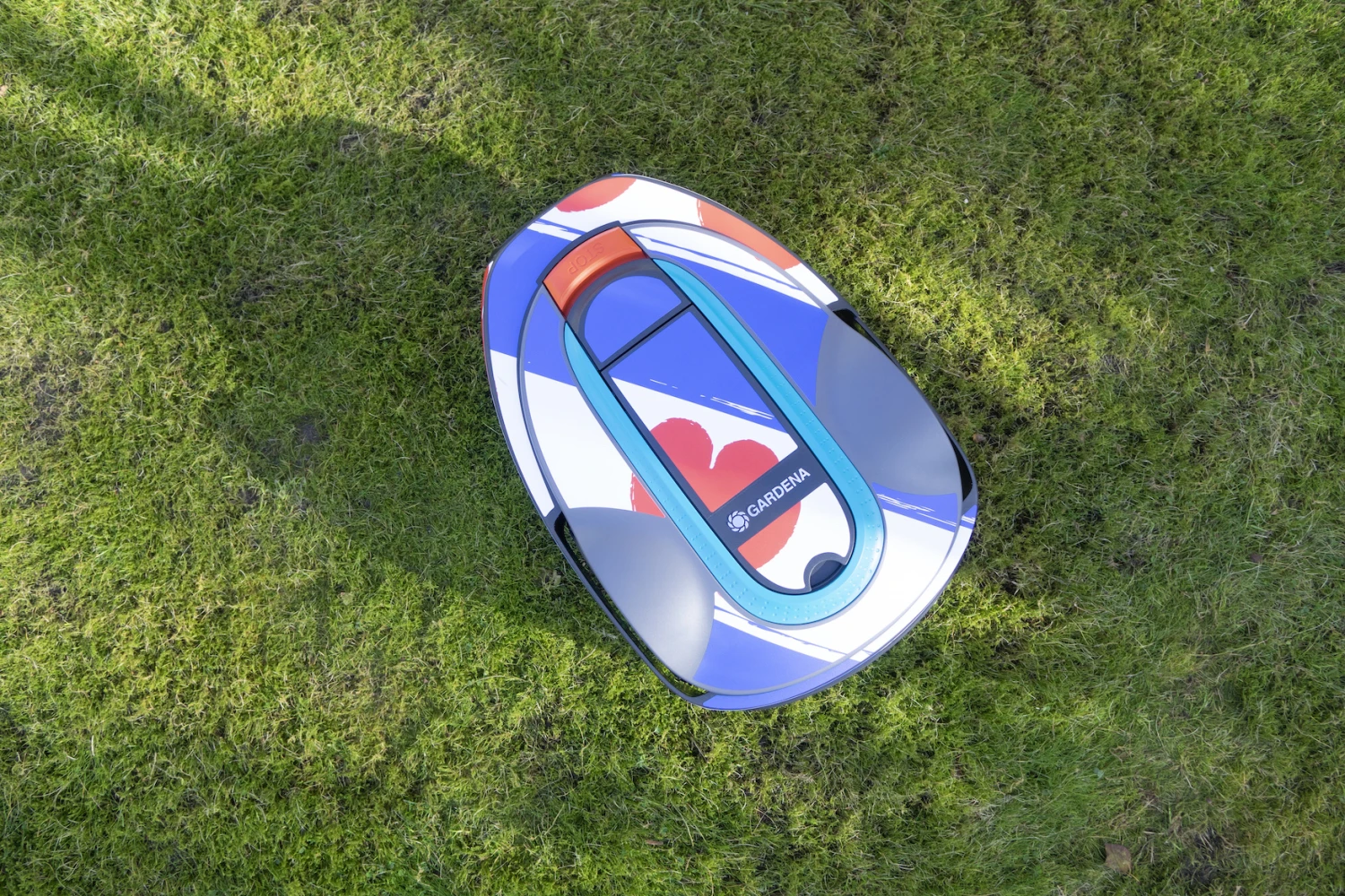 Twinckels Outfit Voor Gardena Robotmaaier 250/350/500 - Friese Vlag 5 Twinckels Outfit Voor Gardena Robotmaaier 250/350/500 - Friese Vlag - Afbeelding 3