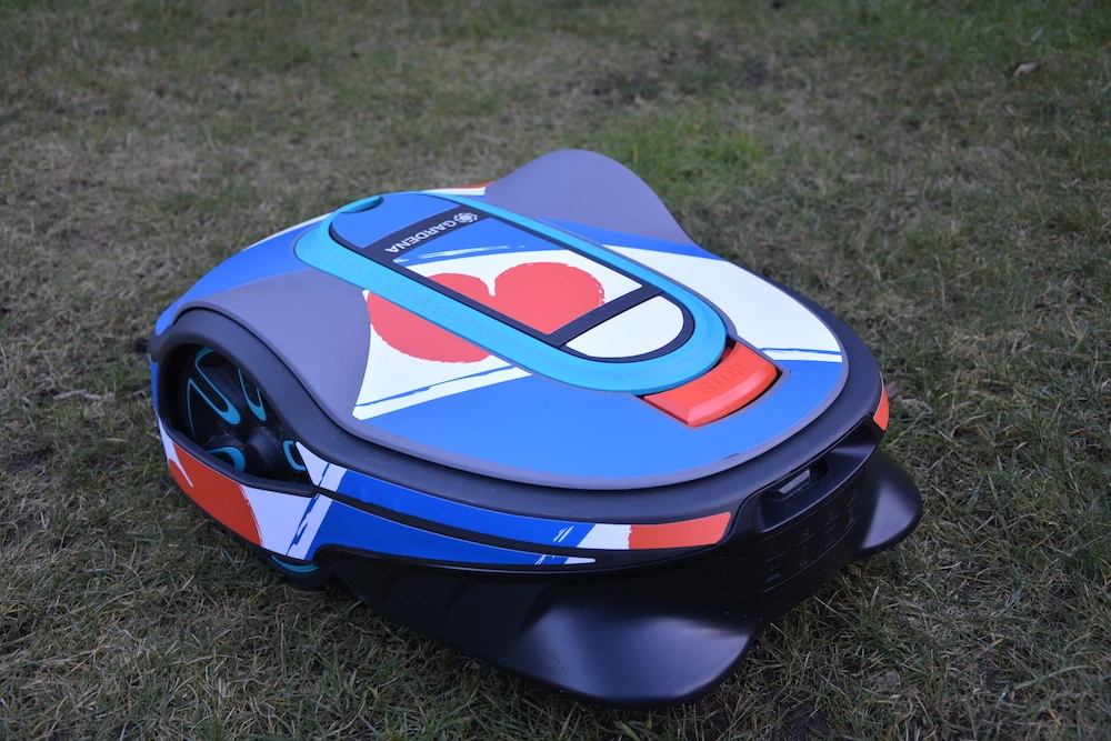 Twinckels Outfit Voor Gardena Robotmaaier 250/350/500 - Friese Vlag 6 Twinckels Outfit Voor Gardena Robotmaaier 250/350/500 - Friese Vlag - Afbeelding 4