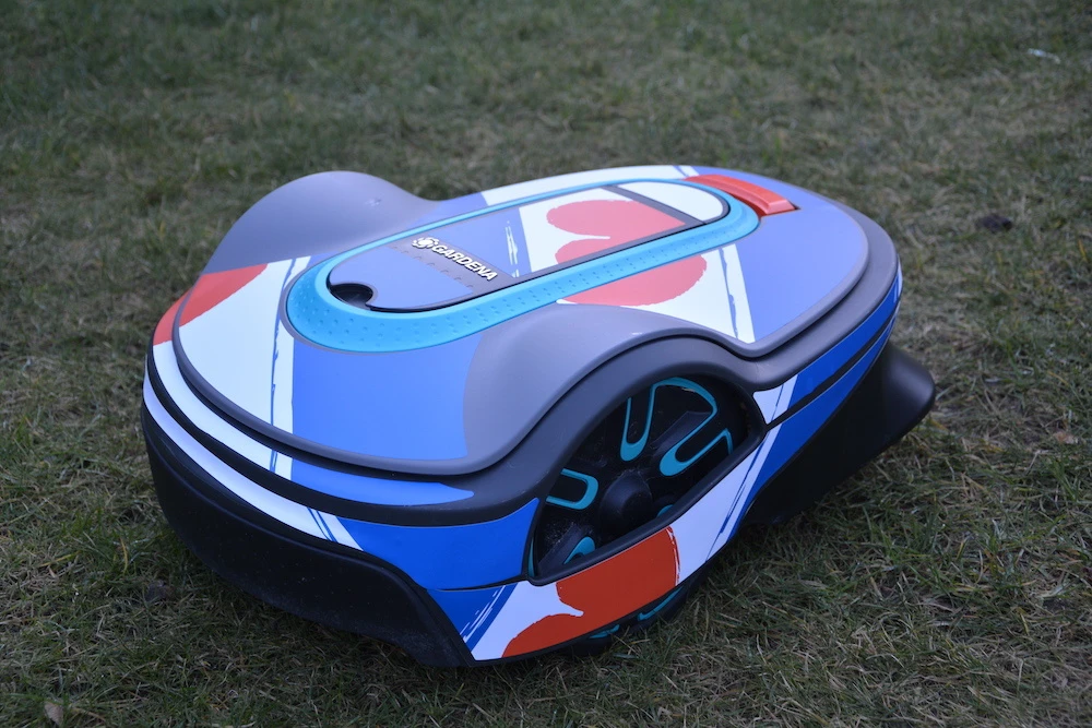 Twinckels Outfit Voor Gardena Robotmaaier 250/350/500 - Friese Vlag 8 Twinckels Outfit Voor Gardena Robotmaaier 250/350/500 - Friese Vlag - Afbeelding 6