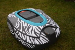Twinckels Outfit Voor Gardena Robotmaaier 250/350/500 - Zebra 2 14 Twinckels Outfit Voor Gardena Robotmaaier 250/350/500 - Zebra 2 -Tuingereedschap Verkoop image 720