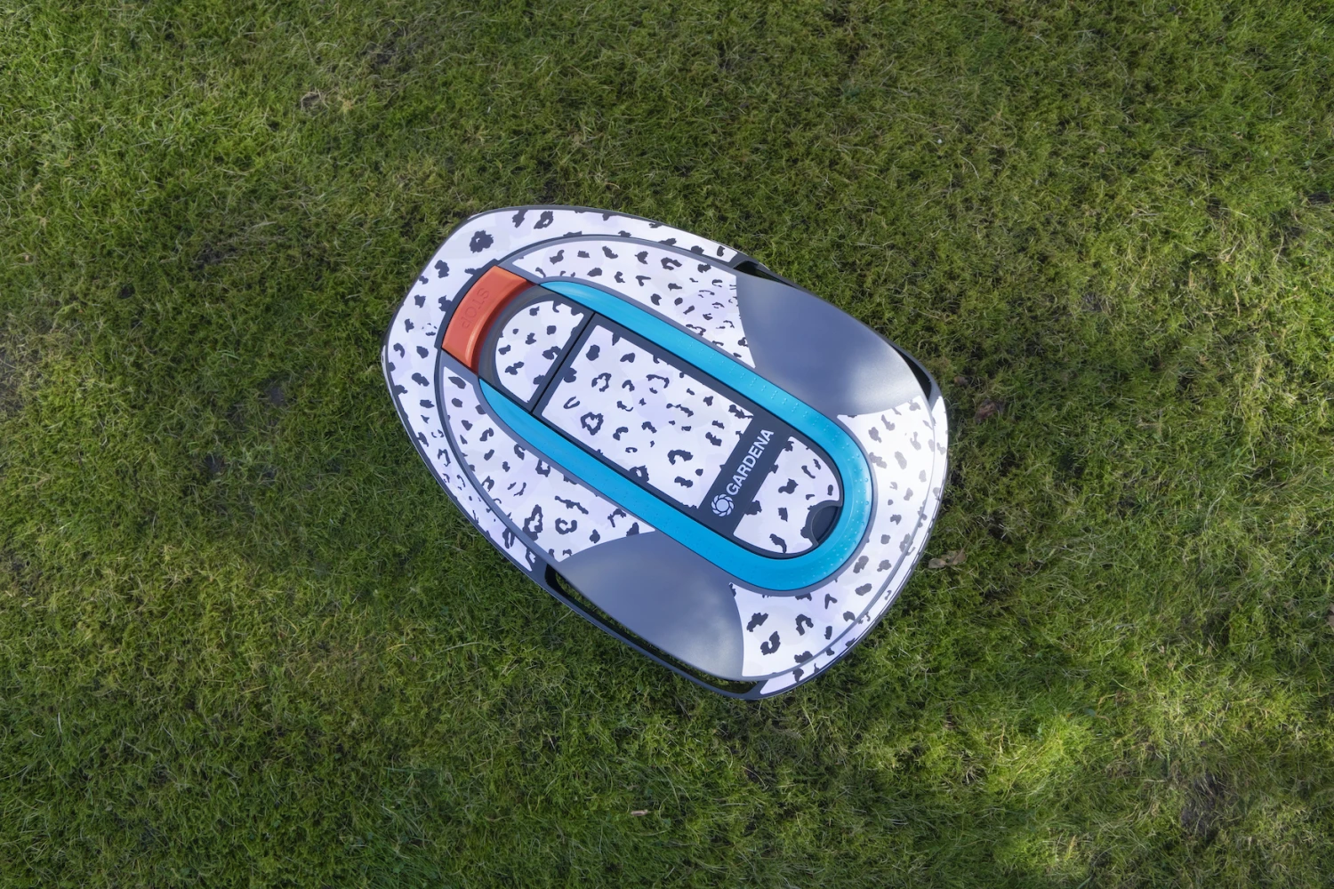 Twinckels Outfit Voor Gardena Robotmaaier 250/350/500 - Panter Roze 5 Twinckels Outfit Voor Gardena Robotmaaier 250/350/500 - Panter Roze - Afbeelding 3